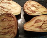 Foto del paso 1 de la receta: Berenjenas rellenas de champiñones y langostinos
