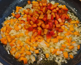 Foto del paso 2 de la receta: Salteado de carne picada, calabacín, champiñones y berenjena