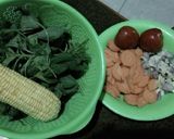 Foto langkah ke 1 dari resep Sayur Bayam Jagung Manis.