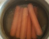 Foto del paso 1 de la receta: Flores de salchicha y huevo