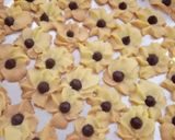 Foto langkah ke 4 dari resep Cookies Mawar Chocochip.
