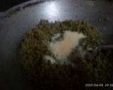 A picture of step 3 of Green chana halwa.