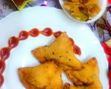 A picture of step 4 of Samosa.