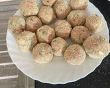 Foto del paso 3 de la receta: Albóndigas al vino tinto y arroz blanco