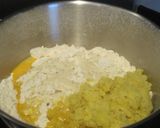 Burgonyás zsemle recept fázis 3 fotója