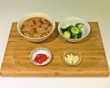 小黃瓜炒嫩雞丁的食譜步驟1照片