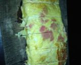 Foto langkah ke 4 dari resep Telur dadar gulung.