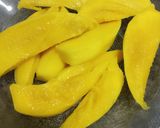 Foto del paso 1 de la receta: Mangos en almíbar súper fácil