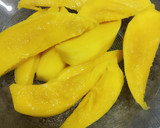 Foto del paso 1 de la receta: Mangos en almíbar súper fácil