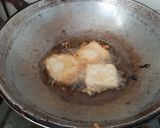 Foto langkah ke 3 dari resep Tahu Kemul Geprek.