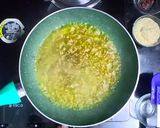 A picture of step 5 of Pineapple Sheera/Kesari.