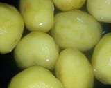 Foto langkah ke 1 dari resep Kentang Mustofa manis gurih (menu anak).