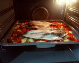 Foto del paso 3 de la receta: Lubina al horno con costra de bechamel