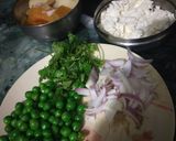A picture of step 1 of Tricolor Balls.