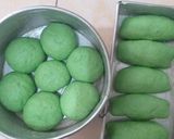 Foto langkah ke 5 dari resep Roti sobek Pandan Cokelat.