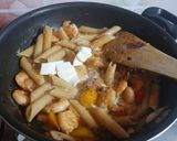A picture of step 4 of Shrimp Mushroom Pasta in Black Bean Sauce.