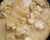 A picture of step 6 of Mughal chicken curry.