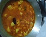 Lachchha paratha with rasadar aloo recipe step 3 photo