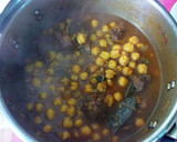 Foto del paso 6 de la receta: Brazuelo de ternera con garbanzos en salsa de ras el hanout