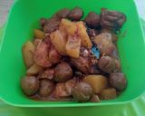 Foto langkah ke 5 dari resep Semur Ayam Pedas Manis.
