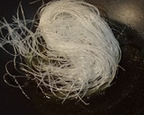 Foto del paso 4 de la receta: Huevos mollet con vermicelli y setas