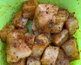 A picture of step 1 of Garlic and wine swordfish.