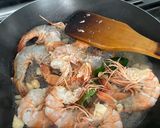 Foto langkah ke 2 dari resep Tumis udang jagung putren tanpa minyak.