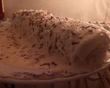 A picture of step 6 of Coconut cream swiss roll.