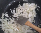Foto del paso 3 de la receta: 🍲 Guiso de patatas 🥔con almendras y pimentón