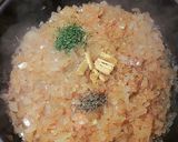 Foto del paso 10 de la receta Lomo de bonito en salsa de dos tipos de cebolla y ras el hanout