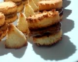 Foto del paso 1 de la receta: Alfajores de coco y coquitos