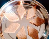 મિલ્કમેડ સુખડી(milkmaid sukhdi recipe in GujArati) રેસીપી સ્ટેપ4ફોટો