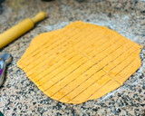 Foto del paso 4 de la receta: Flautas de chorizo 🥖🥖 🌶️