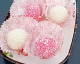 A picture of step 5 of Coconut laddoo.