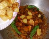 A picture of step 9 of Allu Karahi.