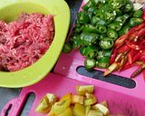 Foto langkah ke 1 dari resep Slice beef Cabai ijo.