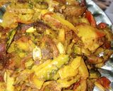 आलू और करेले का भुजिया (aloo aur karela ka bhujiya recipe in Hindi) रेसिपी चरण 5 फोटो