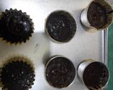Foto langkah ke 5 dari resep Choco Lava Cake Panggang.