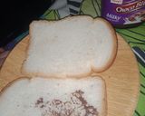 A picture of step 2 of Nutella chocolate sandwich.