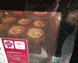 A picture of step 6 of Orange chocochip muffins.