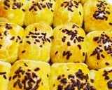Foto langkah ke 4 dari resep Bolen pisang coklat.