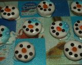 Φωτογραφία βήματος 4 της συνταγής Donuts χιονάνθρωποι