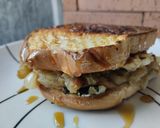 Foto del paso 4 de la receta: Sándwich🥙🍆🍯 de berenjenas tatemadas, cebolla, queso y salsa de garbanzos🌮🌯🧆