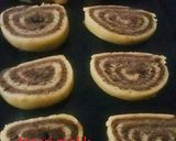 A picture of step 14 of Pinwheel_Biscuits.