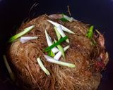 รูปขั้นตอนการทำที่ 4 ของ กุ้งอบวุ้นเส้นและเนื้อปู