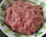 Hình bước làm 1 của món Bò viên trứng cút xốt cà