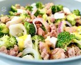 Foto del paso 7 de la receta Ensalada de brócoli con longaniza y queso fresco