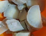A picture of step 2 of Chutney wale sweet potato.