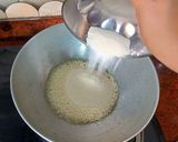 A picture of step 2 of Suji Halwa (Semolina Halwa).