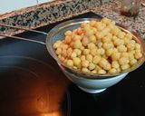 Foto del paso 3 de la receta: Garbanzos de bote con Callos en Salsa